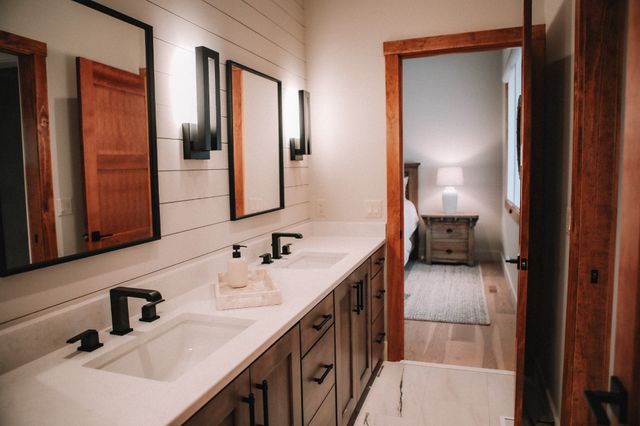 120 Swan Bay Dr, Buchanan, TN 38222