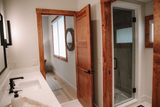 120 Swan Bay Dr, Buchanan, TN 38222