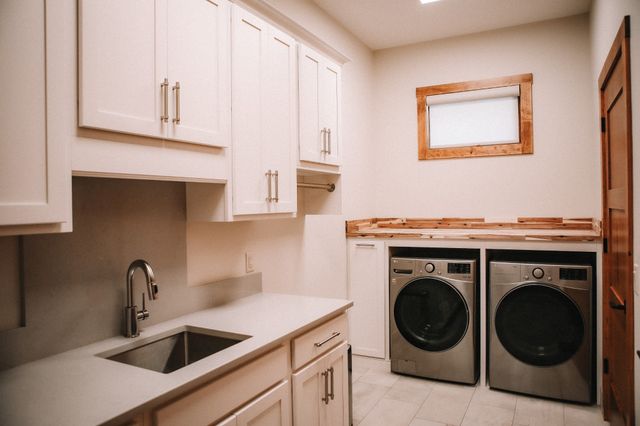 120 Swan Bay Dr, Buchanan, TN 38222