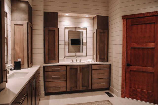 120 Swan Bay Dr, Buchanan, TN 38222