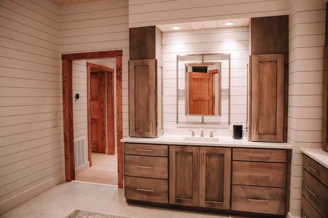 120 Swan Bay Dr, Buchanan, TN 38222