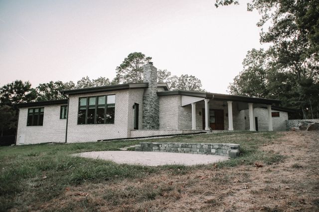 120 Swan Bay Dr, Buchanan, TN 38222