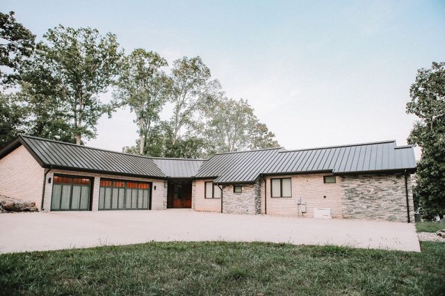 120 Swan Bay Dr, Buchanan, TN 38222