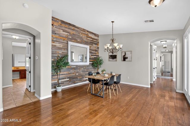 2480 E HONEYSUCKLE Place, Chandler, AZ 85286