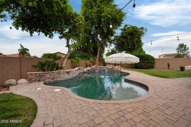 2480 E HONEYSUCKLE Place, Chandler, AZ 85286