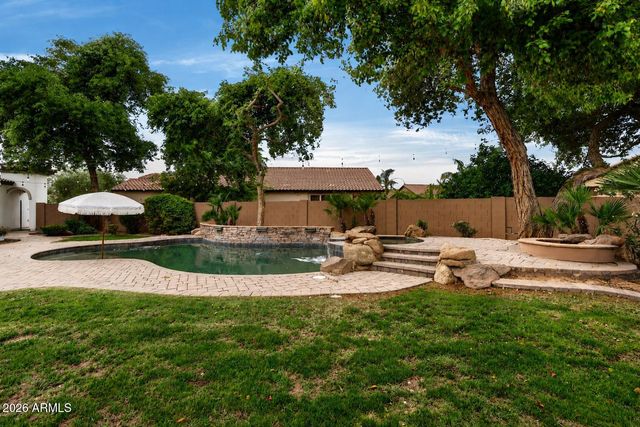2480 E HONEYSUCKLE Place, Chandler, AZ 85286
