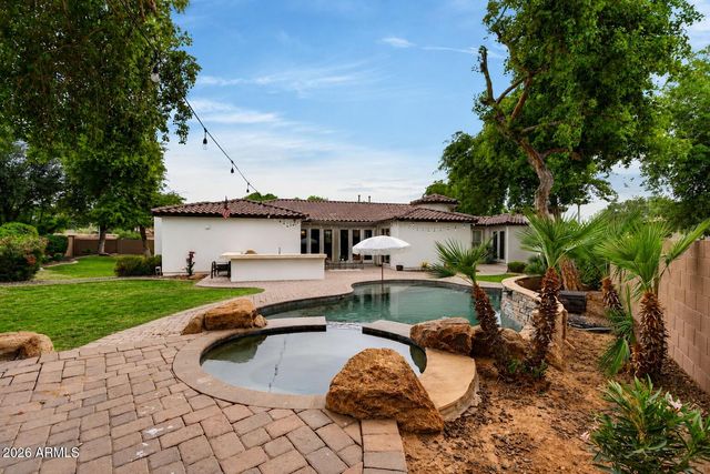 2480 E HONEYSUCKLE Place, Chandler, AZ 85286