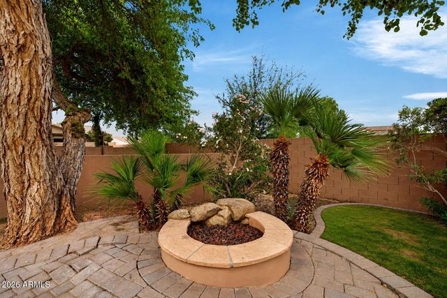 2480 E HONEYSUCKLE Place, Chandler, AZ 85286