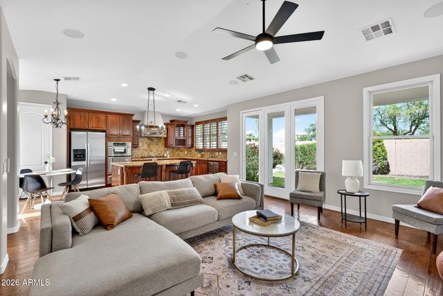 2480 E HONEYSUCKLE Place, Chandler, AZ 85286