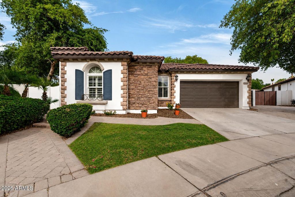 2480 E HONEYSUCKLE Place, Chandler, AZ 85286
