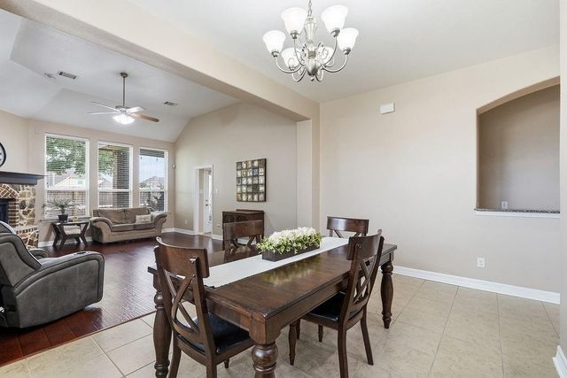 601 Chesterfield Lane, League City, TX 77573