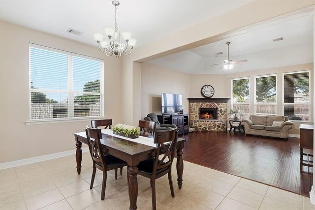601 Chesterfield Lane, League City, TX 77573