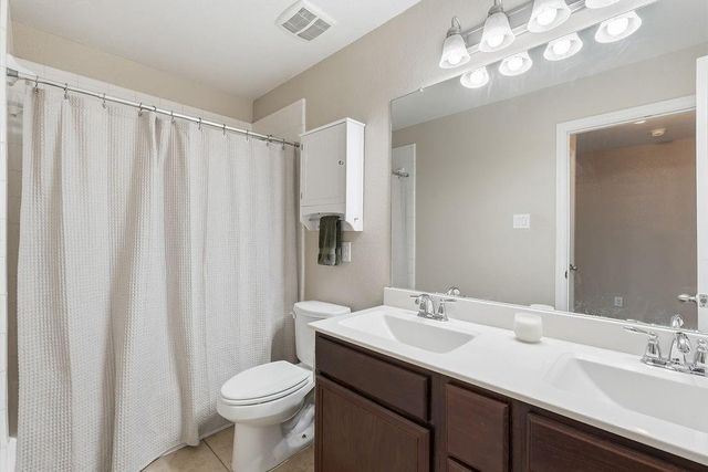 601 Chesterfield Lane, League City, TX 77573