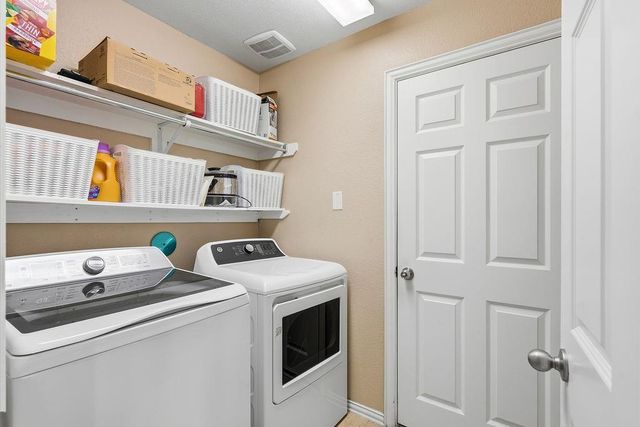 601 Chesterfield Lane, League City, TX 77573