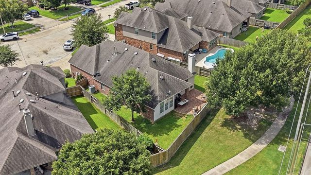 601 Chesterfield Lane, League City, TX 77573