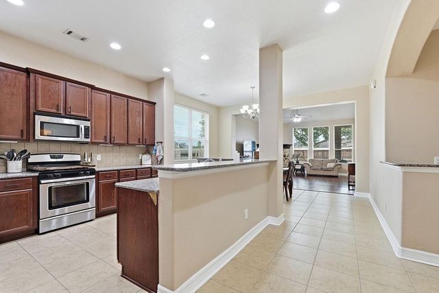601 Chesterfield Lane, League City, TX 77573