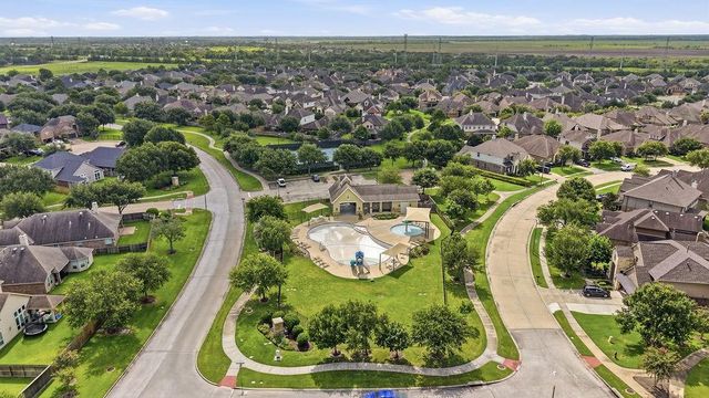 601 Chesterfield Lane, League City, TX 77573