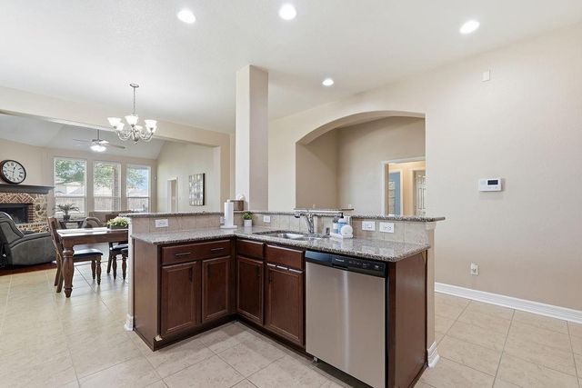 601 Chesterfield Lane, League City, TX 77573