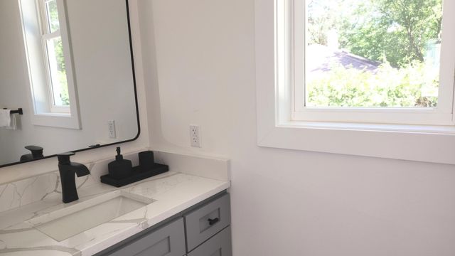 592 Kuehnle Avenue, Ann Arbor, MI 48103