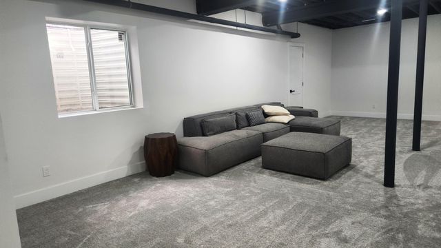 592 Kuehnle Avenue, Ann Arbor, MI 48103