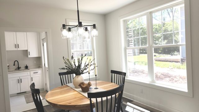 592 Kuehnle Avenue, Ann Arbor, MI 48103