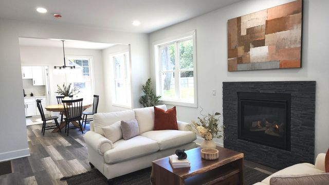 592 Kuehnle Avenue, Ann Arbor, MI 48103