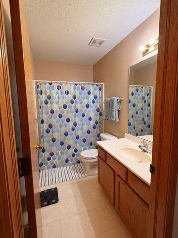 5147 69th Street, Urbandale, IA 50322