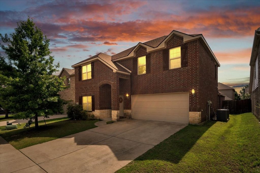 1820 Christopher Creek Drive, Little Elm, TX 75068