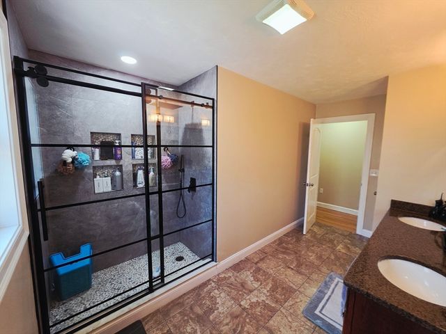 124 N Walker Street, Taunton, MA 02780