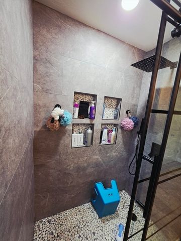 124 N Walker Street, Taunton, MA 02780