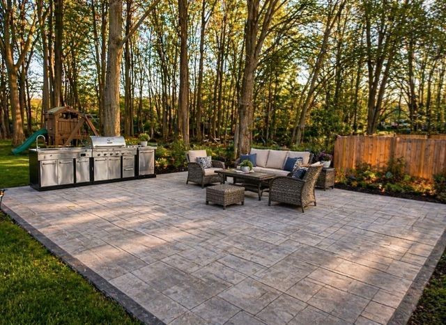 124 N Walker Street, Taunton, MA 02780