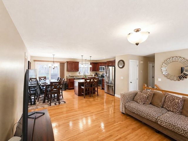 124 N Walker Street, Taunton, MA 02780