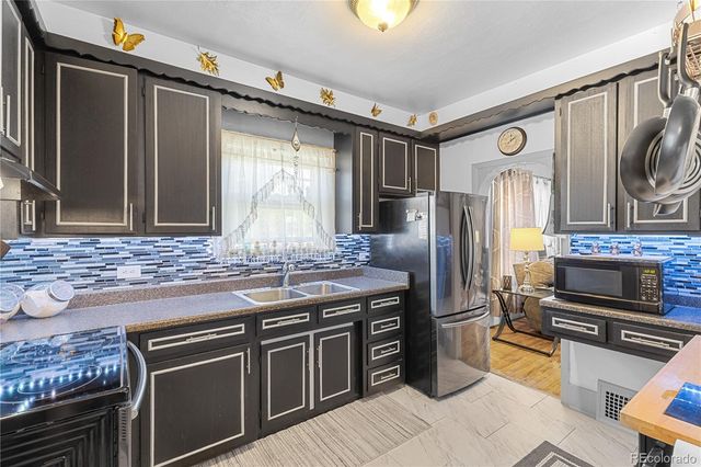 3355 W 54th Avenue, Denver, CO 80221