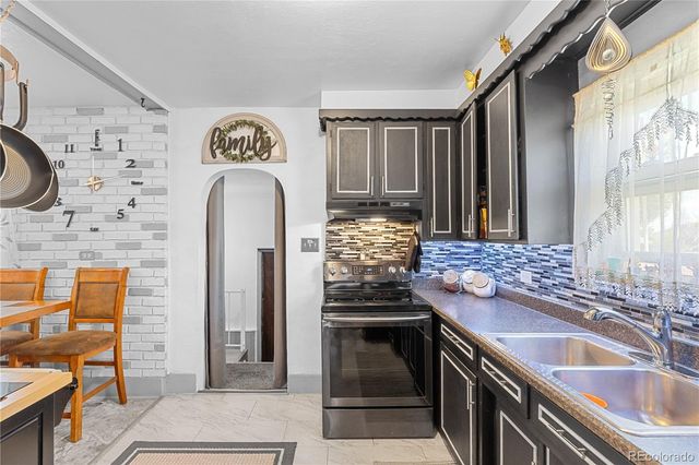 3355 W 54th Avenue, Denver, CO 80221