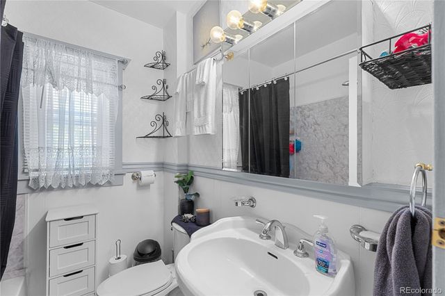 3355 W 54th Avenue, Denver, CO 80221