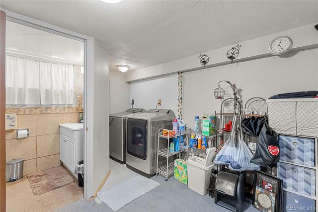 3355 W 54th Avenue, Denver, CO 80221