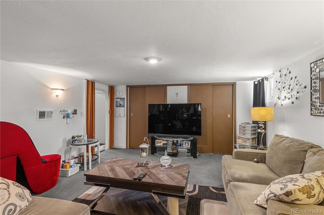 3355 W 54th Avenue, Denver, CO 80221