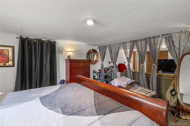 3355 W 54th Avenue, Denver, CO 80221