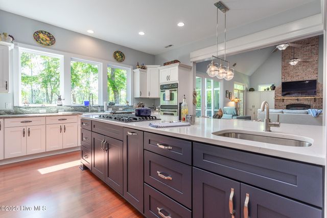 105 N River Circle, Hertford, NC 27944