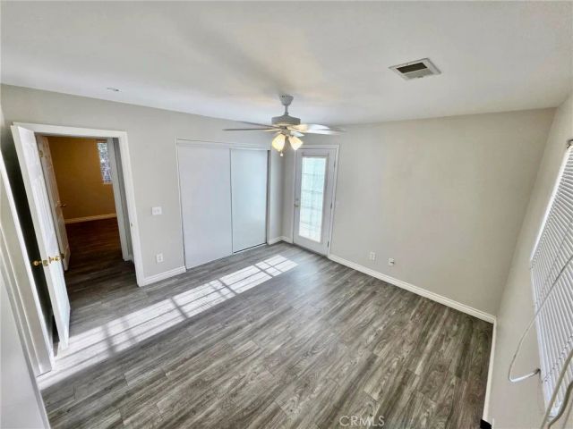 15354 Kiamichi Rd, Apple Valley, CA 92307