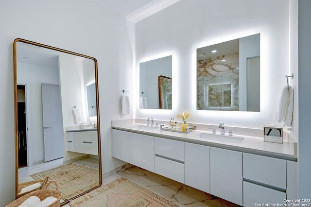 123 Lexington Ave Apt 1410, San Antonio, TX 78205