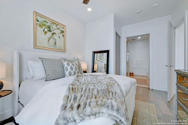 123 Lexington Ave Apt 1410, San Antonio, TX 78205