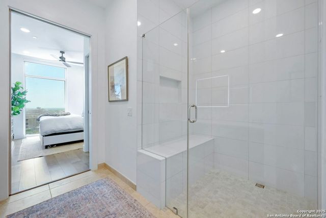 123 Lexington Ave Apt 1410, San Antonio, TX 78205