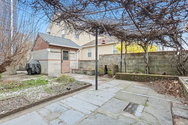 89 Boston Ave, Medford, MA 02155