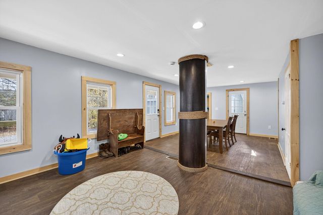 42 Trotting Park Road, Farmington, NH 03835