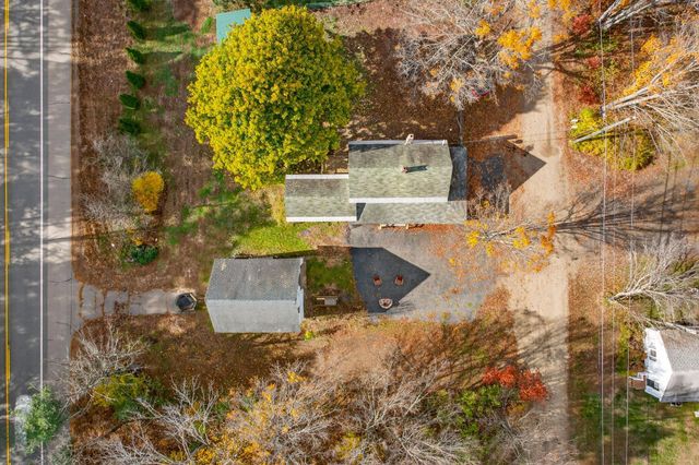 42 Trotting Park Road, Farmington, NH 03835