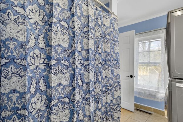 42 Trotting Park Road, Farmington, NH 03835