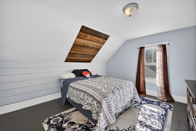 42 Trotting Park Road, Farmington, NH 03835