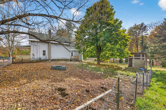 42 Trotting Park Road, Farmington, NH 03835