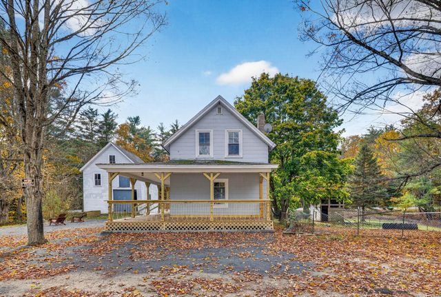 42 Trotting Park Road, Farmington, NH 03835